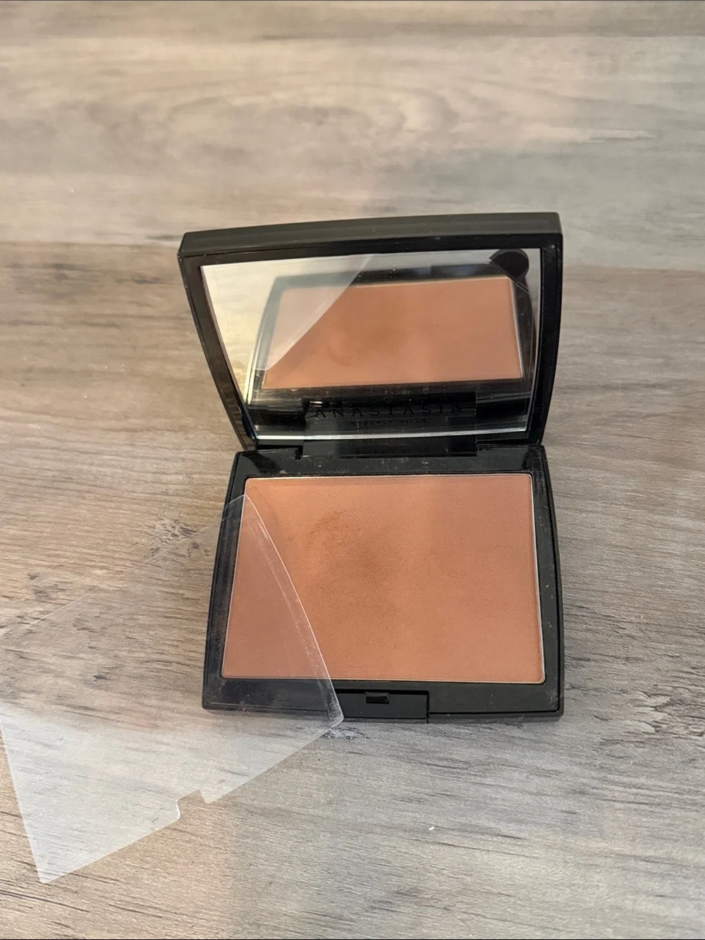 ANASTASIA BEVERLY HILLS -Powder Bronzer in Cappucino